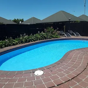 4* Motel Sundowner